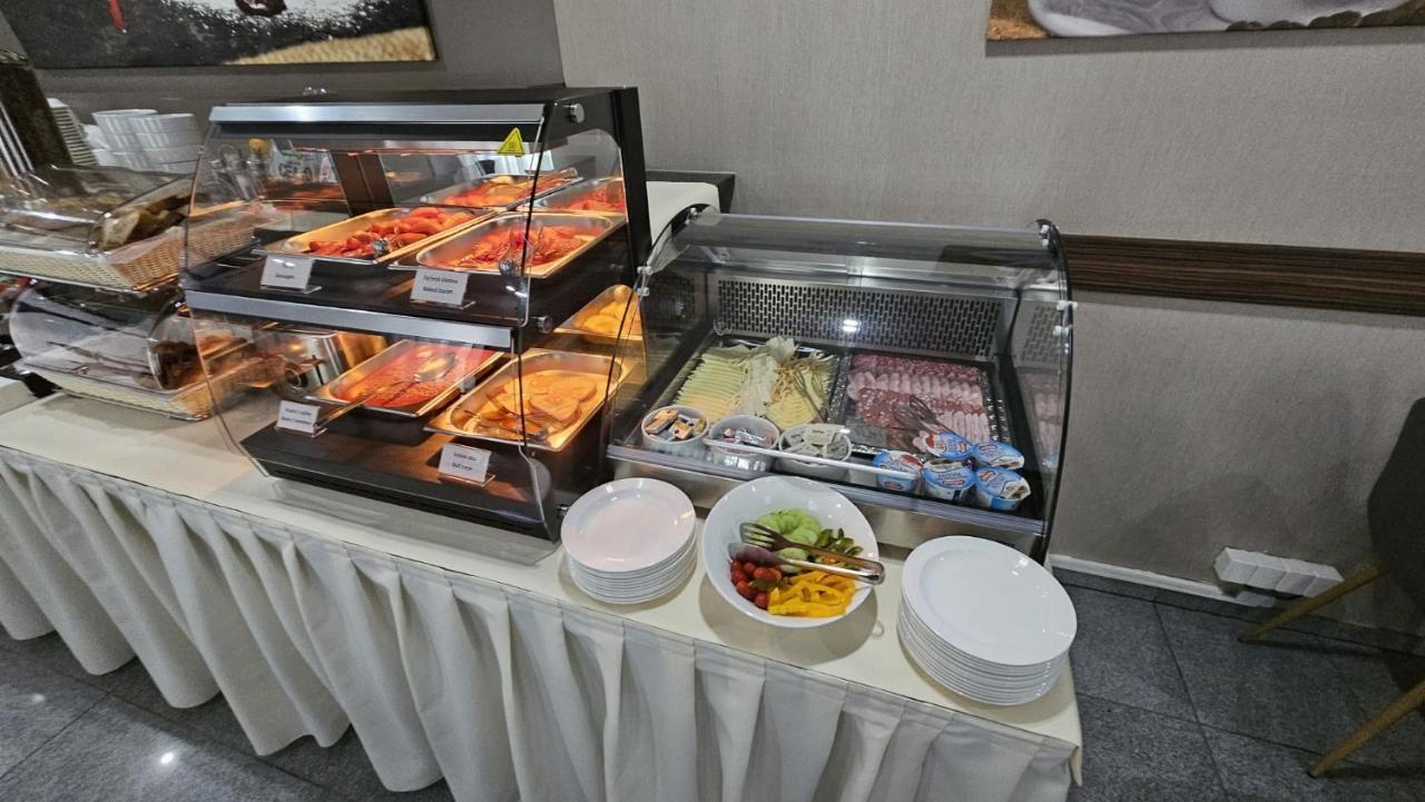 Hotel Blue Bratislava Ngoại thất bức ảnh